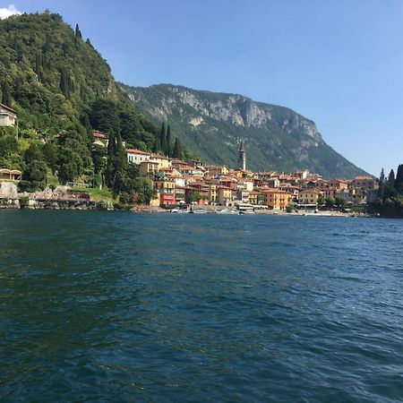 Riflessi Di Lago Dorio Extérieur photo